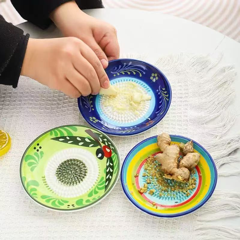 MATERIOL Handmade Ceramic Ginger & Garlic Grater